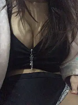 Snapshot of Yonaaaaaaaaa chatting on 02-06-25, 01:10 Yonaaaaaaaaa online show from 02-06-25, 01:10