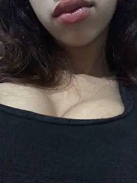 Snapshot of Yonaaaaaaaaa chatting on 02-14-25, 04:31 Yonaaaaaaaaa online show from 02-14-25, 04:31