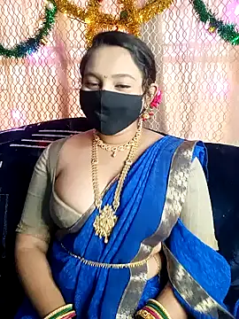 Snapshot of Deshi_Chori chatting on 01-08-25, 08:38 Deshi Chori online show from 01-08-25, 08:38