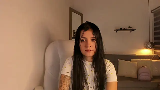 Snapshot of yenny_garcia chatting on 02-02-26, 06:28 yenny garcia online show from 02-02-26, 06:28