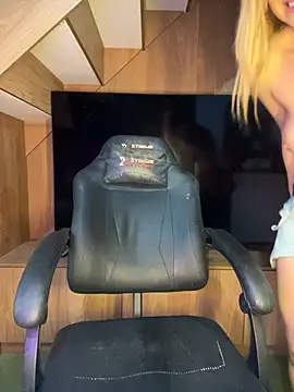 Snapshot of Bellahcha chatting on 07-18-26, 02:32 Bellahcha online show from 07-18-26, 02:32