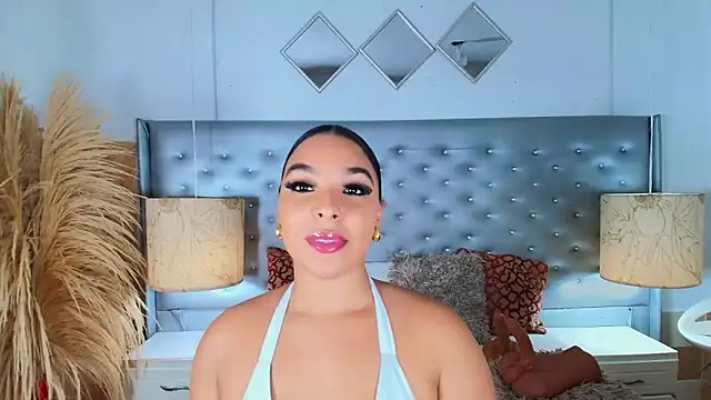 EileenBenzon online show from 03-01-25, 06:11