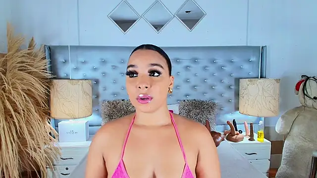 EileenBenzon online show from 03-17-25, 03:57