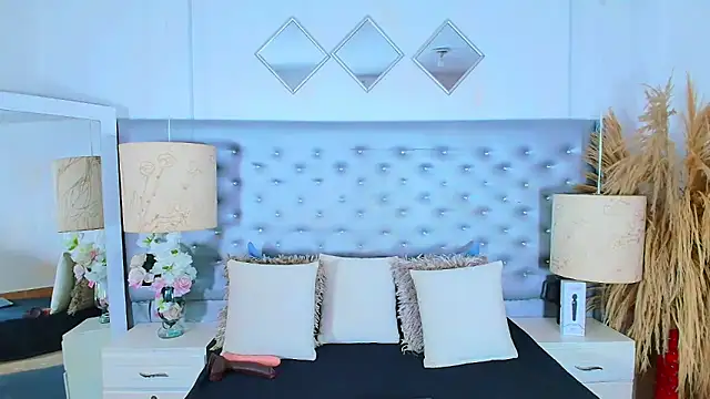 EileenBenzon online show from 02-17-26, 04:20