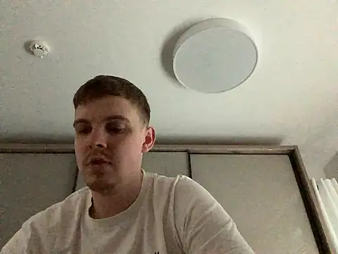 Snapshot of neilho1 chatting on 03-03-25, 06:48 neilho1 online show from 03-03-25, 06:48