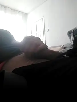 Snapshot of Atabey_65 chatting on 10-20-25, 09:54 Atabey 65 online show from 10-20-25, 09:54