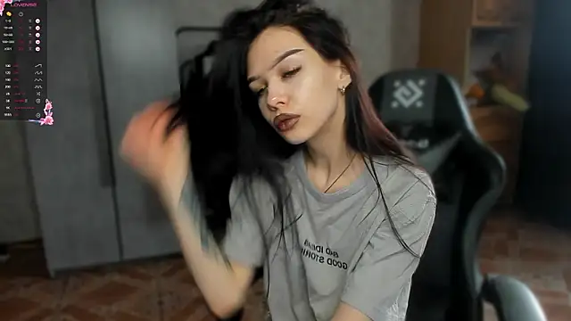 SweetyDeviliya online show from 03-25-26, 11:27