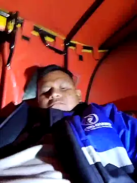 zeta29 online show from 11-05-25, 04:23