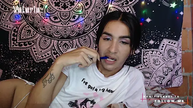 liissa 0 online show from 11-20-25, 02:17