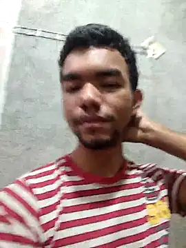 Reynold2608 online show from 12-18-25, 04:13