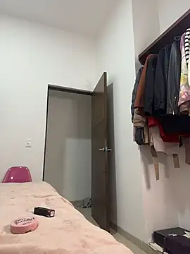 Snapshot of diosagriega_1 chatting on 11-06-25, 12:33 diosagriega 1 online show from 11-06-25, 12:33