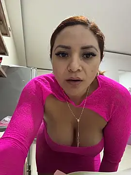 Snapshot of diosagriega_1 chatting on 12-19-25, 05:58 diosagriega 1 online show from 12-19-25, 05:58