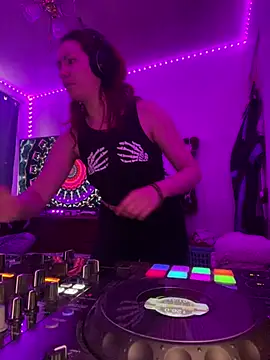 Nina-Chick777 online show from 02-22-26, 11:47