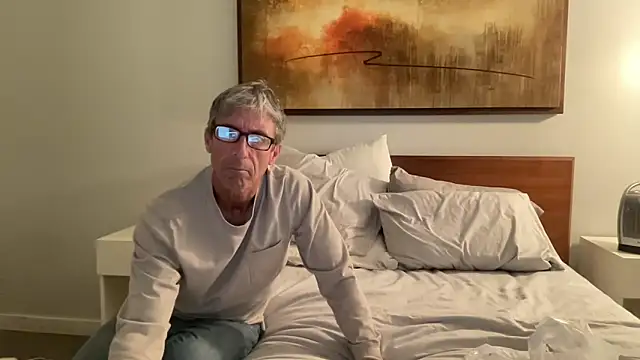 Snapshot of jakesy4all chatting on 10-31-25, 11:55 jakesy4all online show from 10-31-25, 11:55