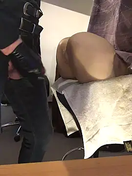 Snapshot of Inseminator69 chatting on 02-21-25, 02:27 Inseminator69 online show from 02-21-25, 02:27