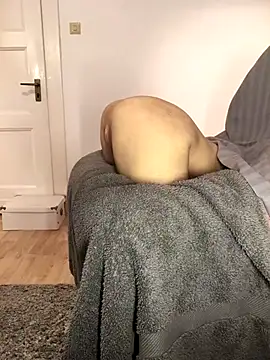 Snapshot of Inseminator69 chatting on 12-02-25, 10:42 Inseminator69 online show from 12-02-25, 10:42