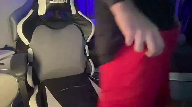 Snapshot of Chazklein chatting on 03-23-25, 05:00 Chazklein online show from 03-23-25, 05:00