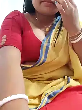 Snapshot of Priya_2222 chatting on 01-10-25, 04:20 Priya 2222 online show from 01-10-25, 04:20