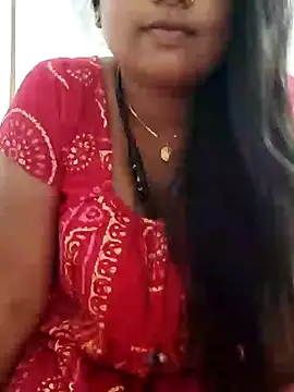 Snapshot of Priya_2222 chatting on 01-22-25, 11:01 Priya 2222 online show from 01-22-25, 11:01