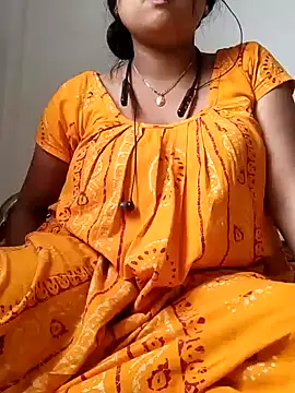 Snapshot of Priya_2222 chatting on 02-04-25, 05:53 Priya 2222 online show from 02-04-25, 05:53