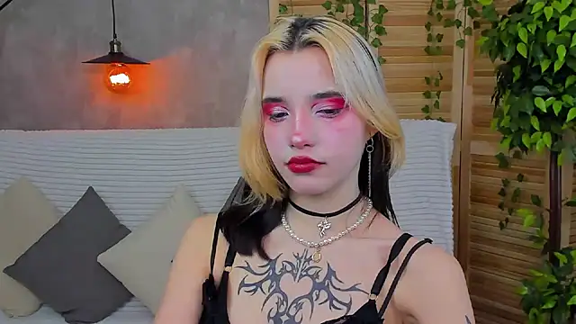 as1an girlfriend online show from 01-31-25, 04:14