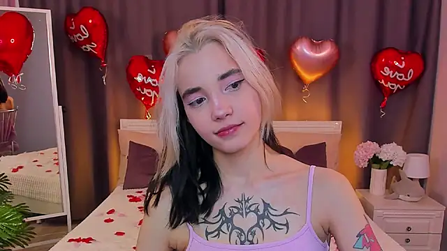 as1an girlfriend online show from 02-18-25, 01:22