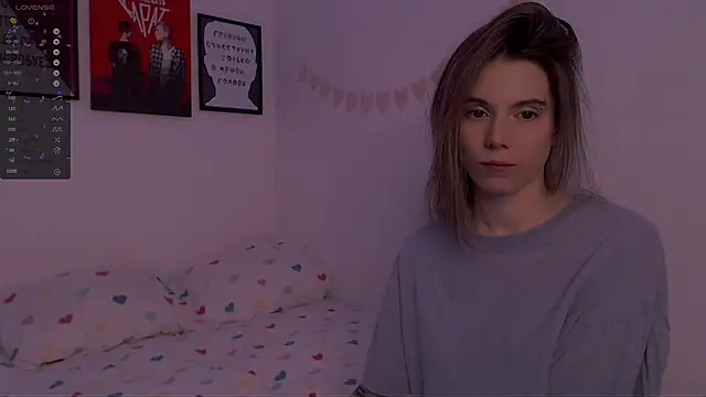 Snapshot of _ni_kiss chatting on 01-12-25, 01:32 ni kiss online show from 01-12-25, 01:32