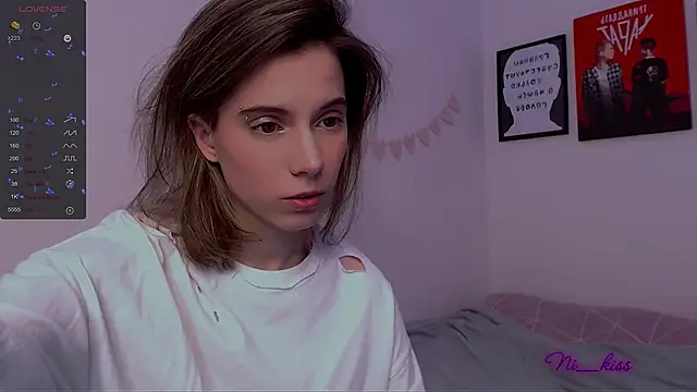 Snapshot of _ni_kiss chatting on 03-12-25, 05:07 ni kiss online show from 03-12-25, 05:07