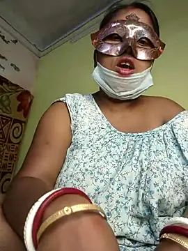 Snapshot of tinabhabhi chatting on 03-18-25, 10:57 tinabhabhi online show from 03-18-25, 10:57