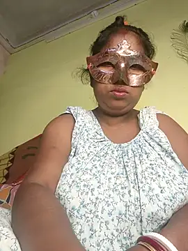 Snapshot of tinabhabhi chatting on 03-18-25, 07:10 tinabhabhi online show from 03-18-25, 07:10