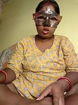 Snapshot of tinabhabhi chatting on 10-09-25, 09:40 tinabhabhi online show from 10-09-25, 09:40