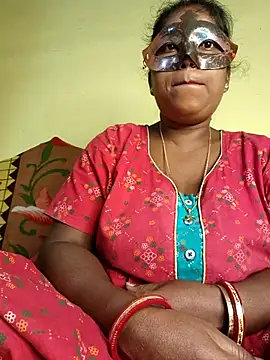 Snapshot of tinabhabhi chatting on 10-22-25, 11:10 tinabhabhi online show from 10-22-25, 11:10