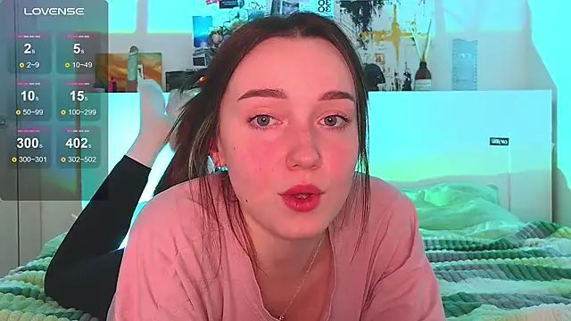 Snapshot of Wild_Sophie_ chatting on 01-05-25, 07:17 Wild Sophie online show from 01-05-25, 07:17