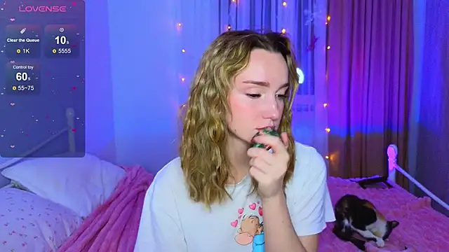 Wild Sophie  online show from 01-11-26, 04:12