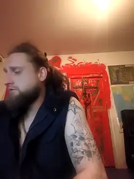 Ozomitro online show from 12-16-25, 06:40