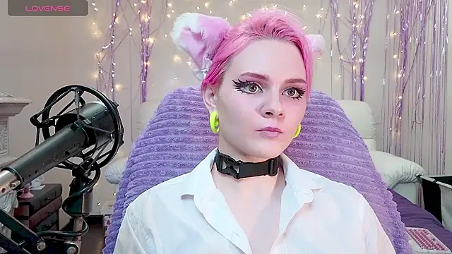 One Moment  online show from 12-02-24, 06:41