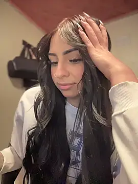 Hilary pinkk online show from 11-14-25, 01:59