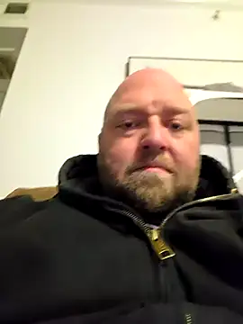 Strong Bear89 online show from 02-11-25, 01:51