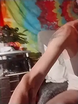 Snapshot of ivylee31 chatting on 11-07-25, 01:22 ivylee31 online show from 11-07-25, 01:22