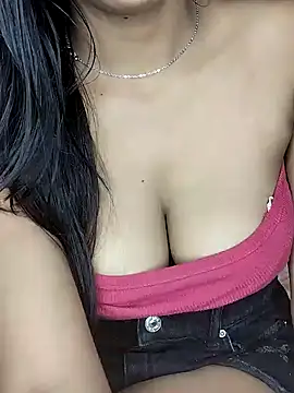 Snapshot of Indian_lovly chatting on 01-26-25, 05:55 Indian lovly online show from 01-26-25, 05:55