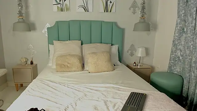 Khenta Michells online show from 01-21-25, 10:52