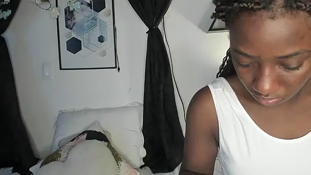 Khenta Michells online show from 03-26-26, 10:32