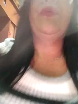 Snapshot of sara_pineros chatting on 10-11-25, 09:24 sara pineros online show from 10-11-25, 09:24