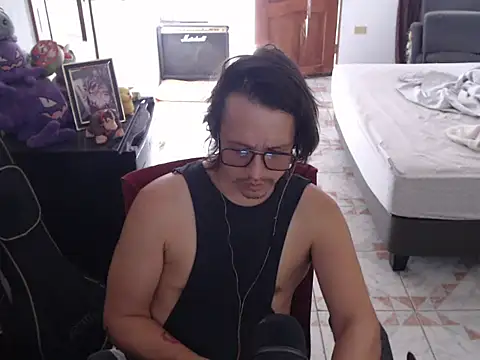 Snapshot of Pit_xxz chatting on 07-09-26, 04:44 Pit xxz online show from 07-09-26, 04:44