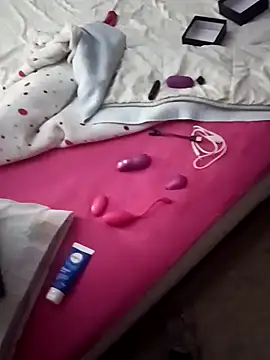 Albertolexu online show from 04-25-26, 04:59