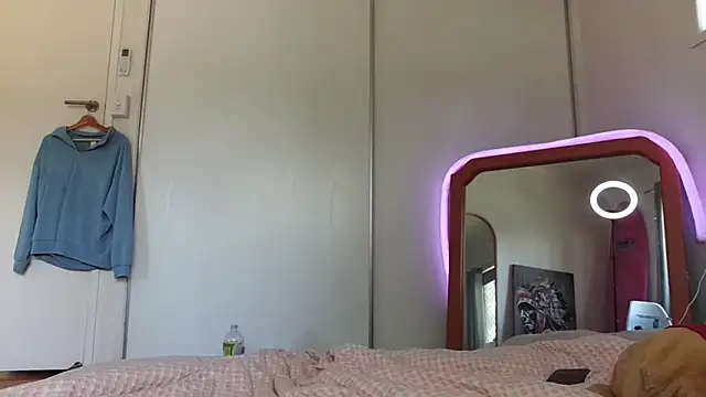 Snapshot of lexifeverr chatting on 02-06-25, 02:33 lexifeverr online show from 02-06-25, 02:33