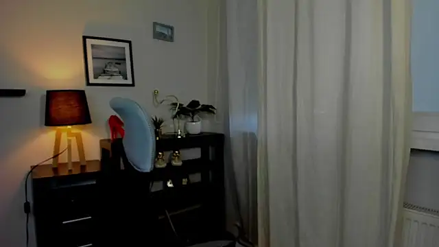 OLIVIA lux online show from 02-05-25, 07:18