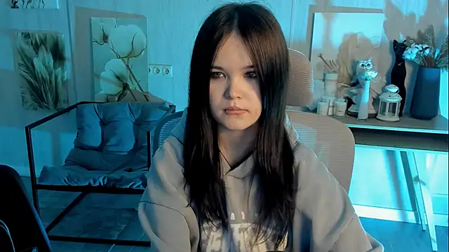 Elainebeness online show from 11-13-25, 07:24