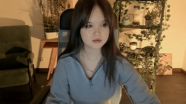 Elainebeness online show from 03-12-26, 08:04