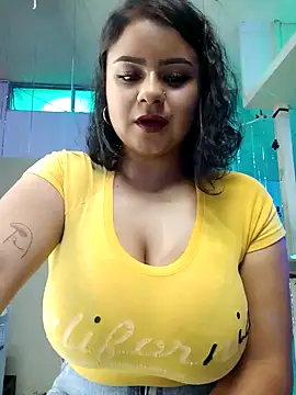 Snapshot of Princess_Lau chatting on 01-16-25, 02:19 Princess Lau online show from 01-16-25, 02:19